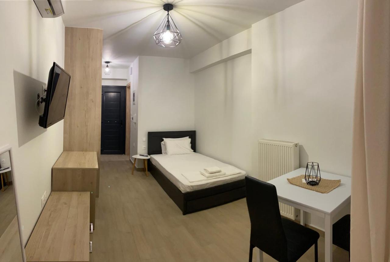 Atelier Apartment Larissa Exterior photo